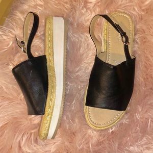Women’s platforms sandals